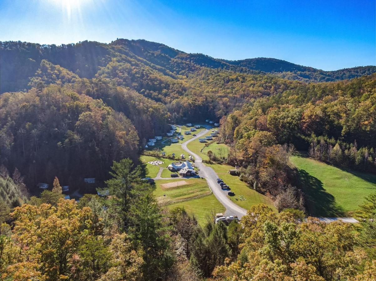 Under Canvas Great Smoky Mountains 호텔 비둘기 포지 외부 사진